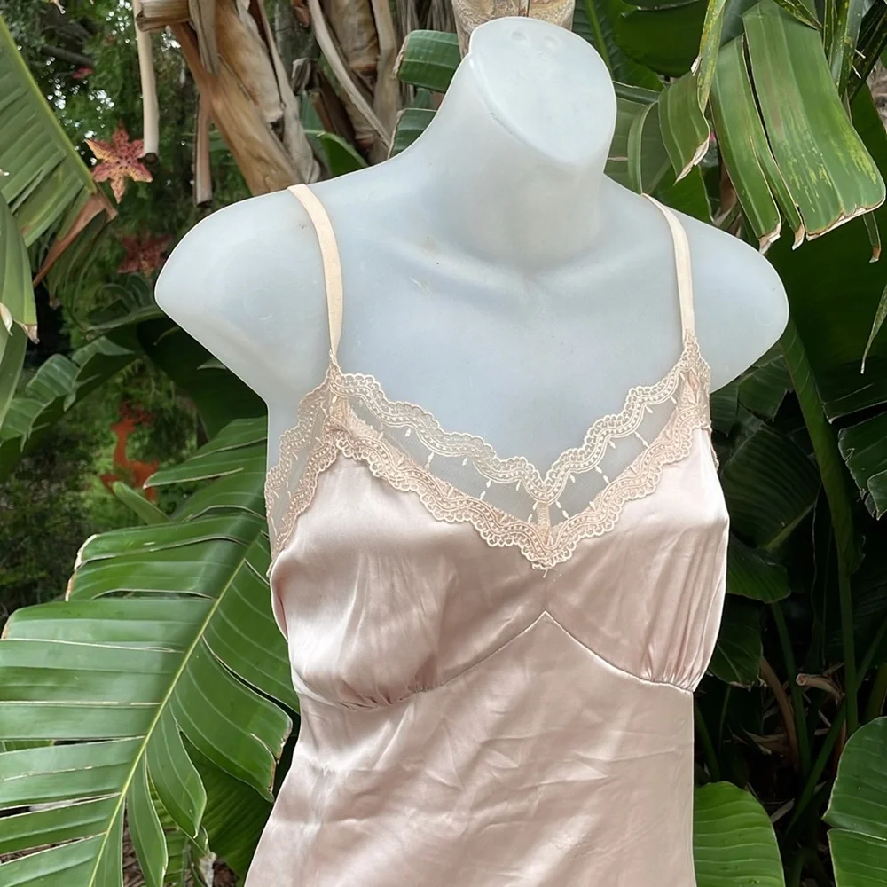 Belle Poque lace trim retro satin slip dress - Picture 3 of 9